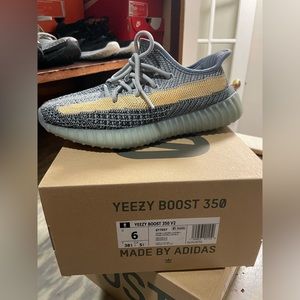 Yeezy boost 350 Ash blue